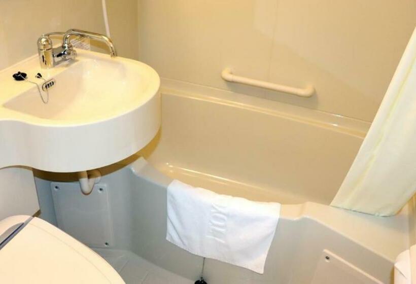 Habitación Estàndard Individual, Toyoko Inn Oita Ekimae