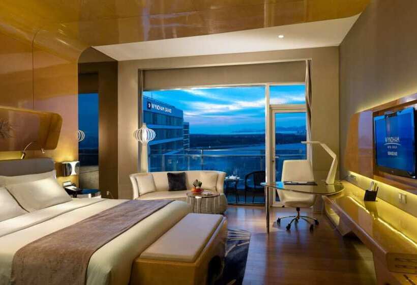Номер Executive Вид на Море, Wyndham Grand Qingdao