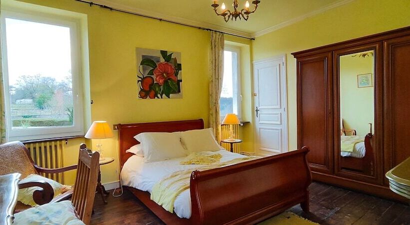 Номер Стандарт Индивидуальный, Logis Hotels Domaine Du Châtelard