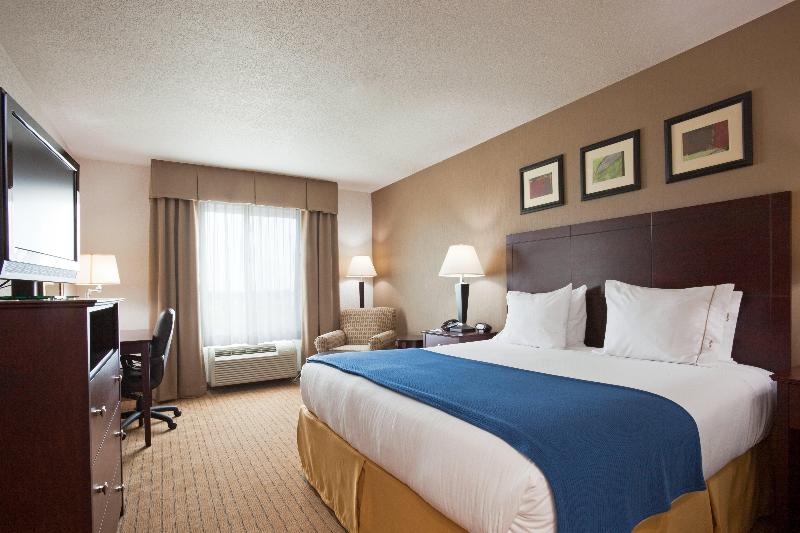 Люкс Адаптированный для Инвалидов, Holiday Inn Express Hotel & Suites Antigo, An Ihg