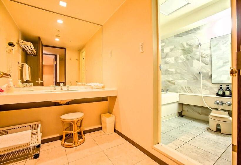 سوییت, Karuizawakurabu Hotel 1130 Hewitt Resort