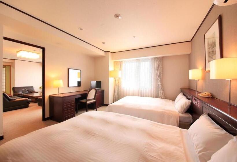 Люкс, Quintessa Hotel Ogaki
