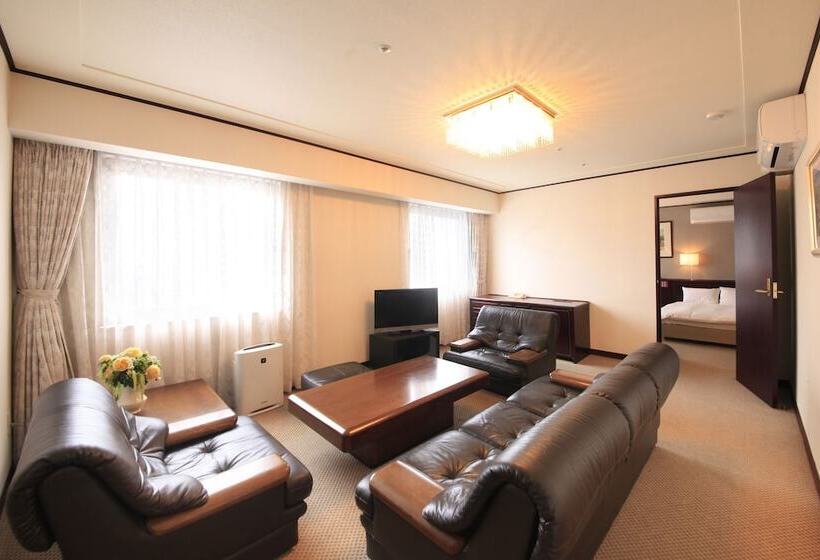 Люкс, Quintessa Hotel Ogaki