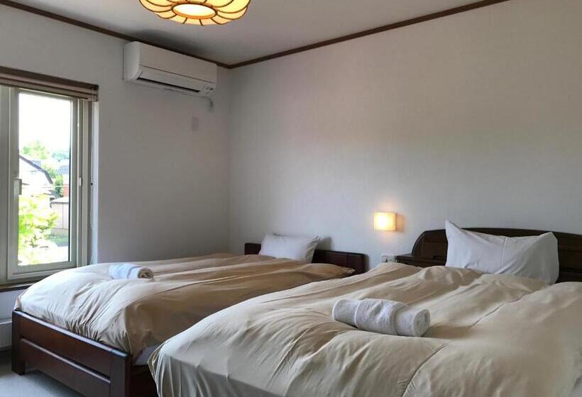 Вилла 3 Спальни, Tsuru Apartments