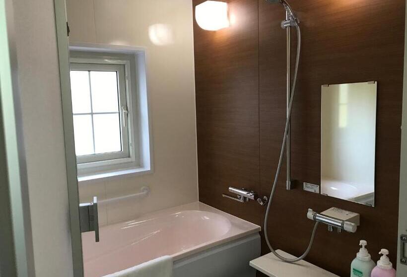 Вилла 3 Спальни, Tsuru Apartments