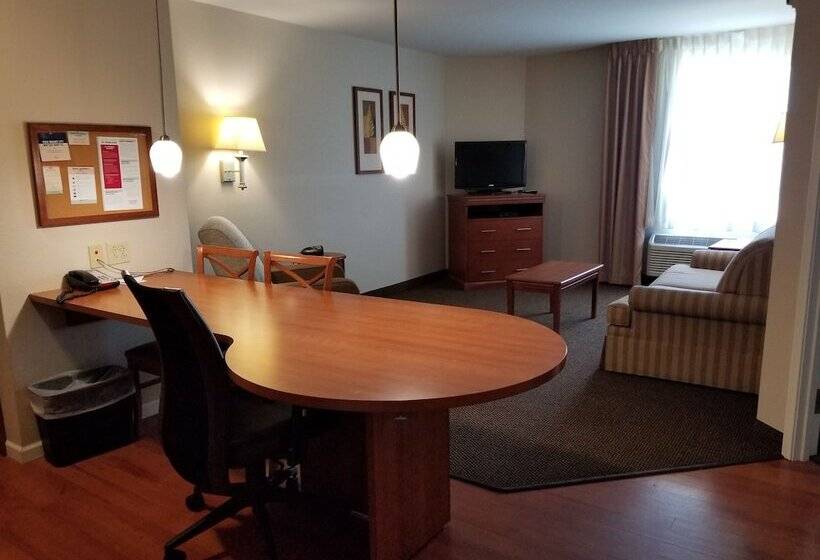 Люкс Адаптированный для Инвалидов, Candlewood Suites Cape Girardeau By Ihg