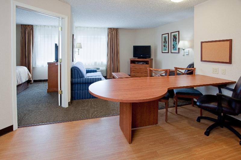 Люкс Адаптированный для Инвалидов, Candlewood Suites Colonial Heights   Fort Lee, An Ihg