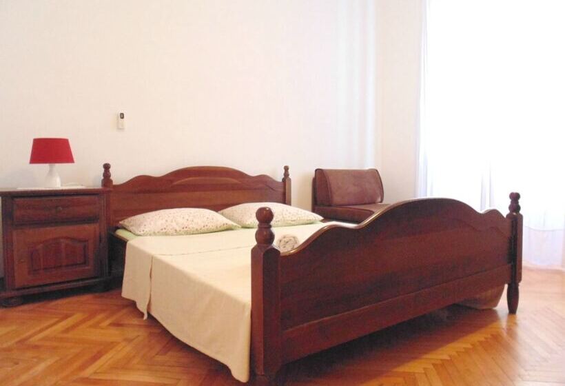 شقة غرفة واحدة, Rooms And Apartments Djanovic