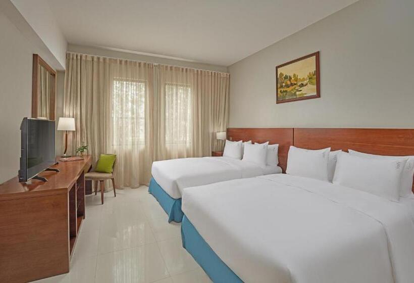 Номер Стандарт, Holiday Inn & Suites Batangas Limapark, An Ihg