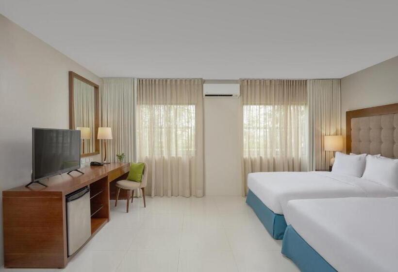Люкс, Holiday Inn & Suites Batangas Limapark, An Ihg