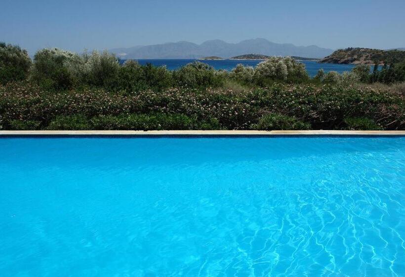 Appartamento Familiare Vista Mare, Mirabella Apartments