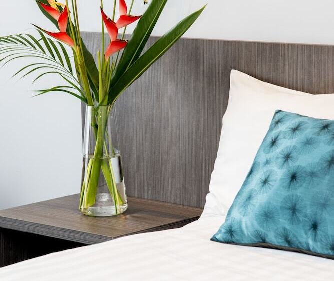 Студия Стандарт, Quest Newmarket Serviced Apartments