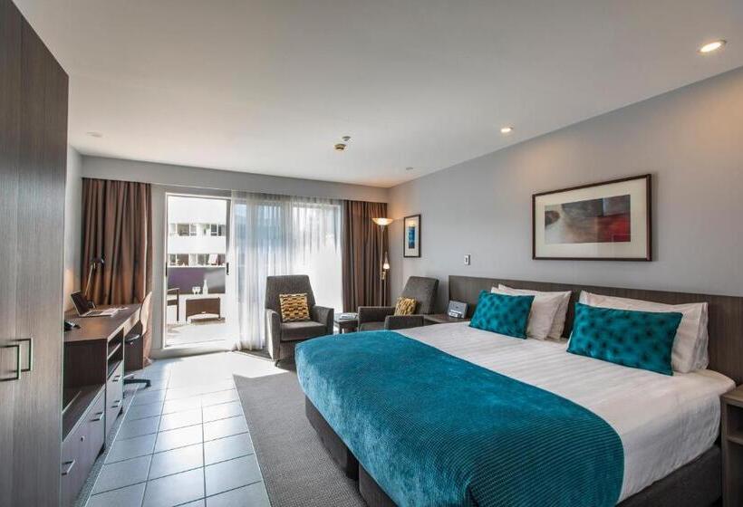 Студия Стандарт, Quest Newmarket Serviced Apartments