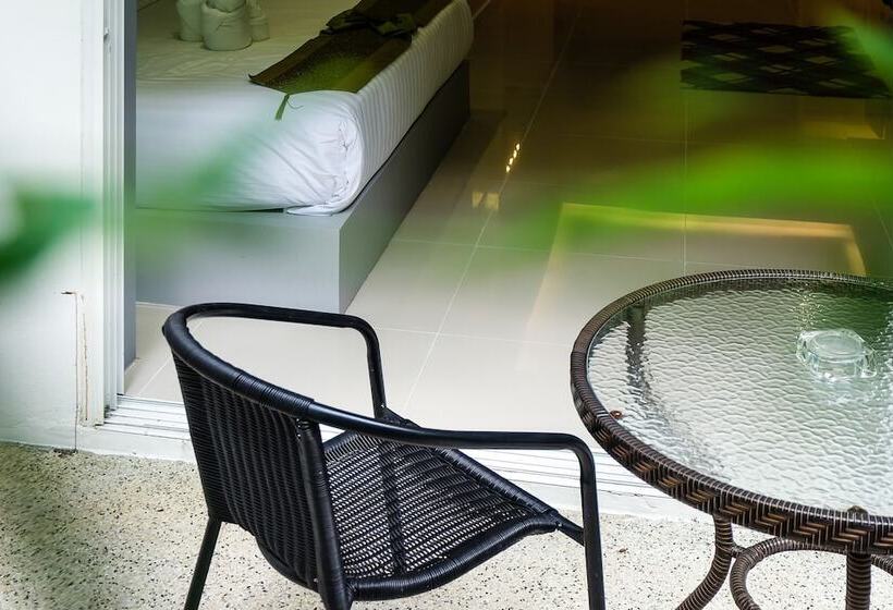 标准工作室, The Trees Club Resort