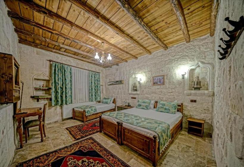 Номер Стандарт Трехместный, Elysee Cave House