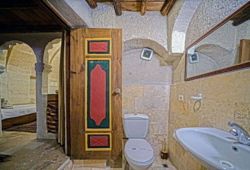 Четырехместный Номер Стандарт, Elysee Cave House
