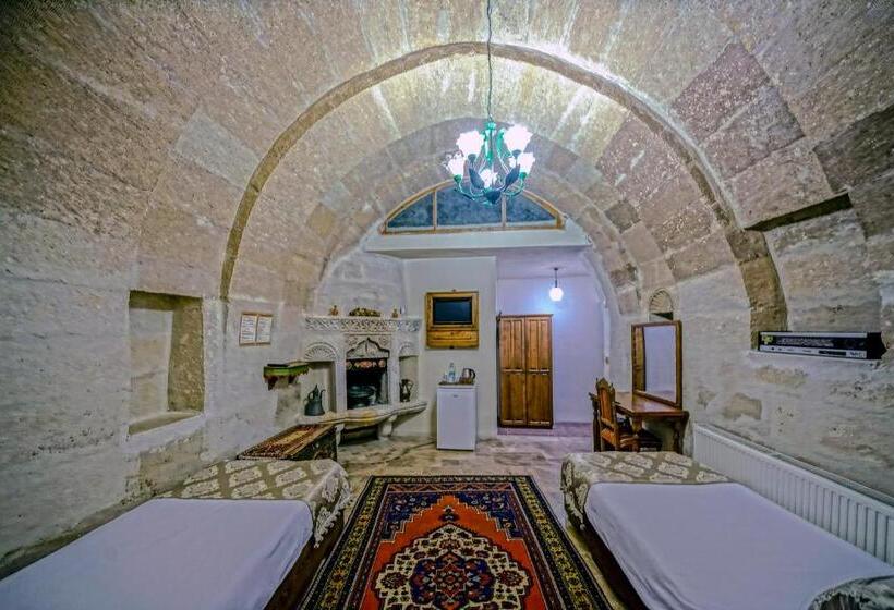 Четырехместный Номер Стандарт, Elysee Cave House