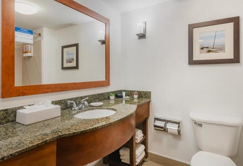 스위트 킹사이즈 침대, Surf And Sand Fernandina Beach At Amelia Island, Ascend Hotel Collection