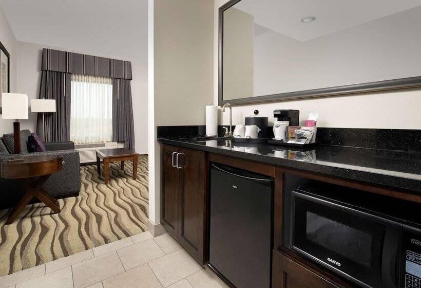 Студия Стандарт, Hampton Inn & Suites Tupelo/barnes Crossing