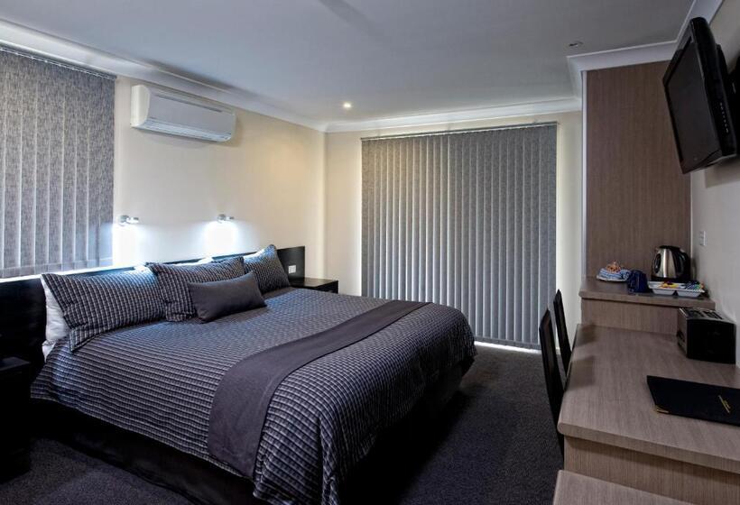 Номер Стандарт с Гидромассажем, Dolphin Shores