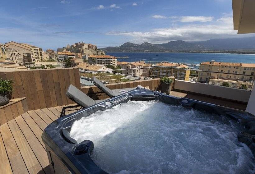 Люкс Вид на Море с Гидромассажем, L'acquale