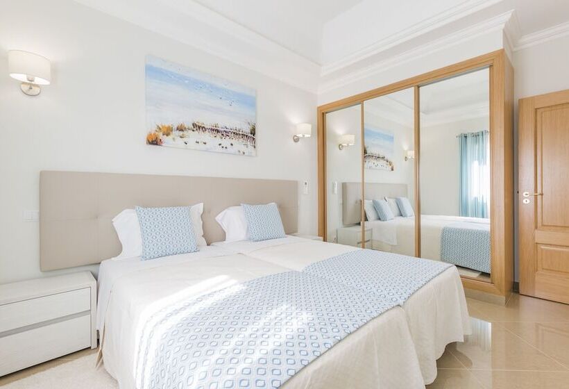 Вилла Deluxe 3 Спальни, Lakeside Country Club   Apartamentos Turísticos