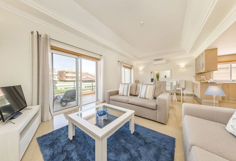 Вилла Deluxe 3 Спальни, Lakeside Country Club   Apartamentos Turísticos