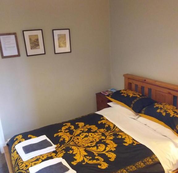 Номер Стандарт, Ivy Braveheart Guest House