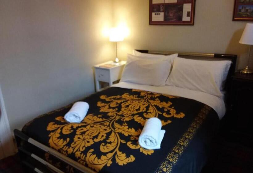Номер Стандарт, Ivy Braveheart Guest House
