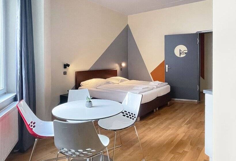 Семейный Номер Superior, Five Elements Hostel Leipzig