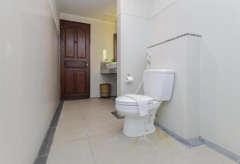 디럭스 룸, Urbanview Hotel Taman Suci Denpasar Bali