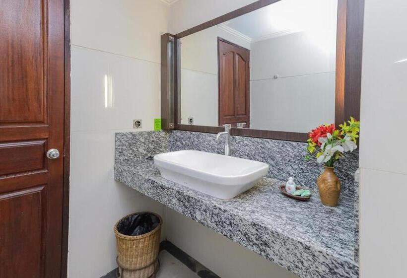스위트, Urbanview Hotel Taman Suci Denpasar Bali