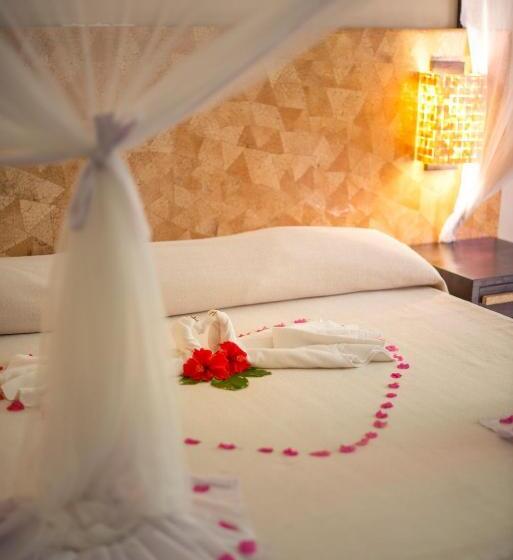 سوییت لوکس, Diamonds Malindi