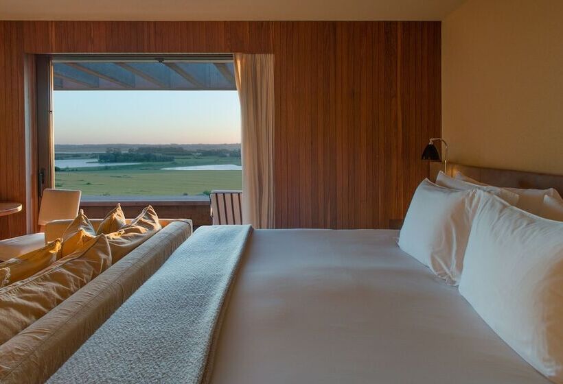 بانگلوی لوکس, Fasano Punta Del Este