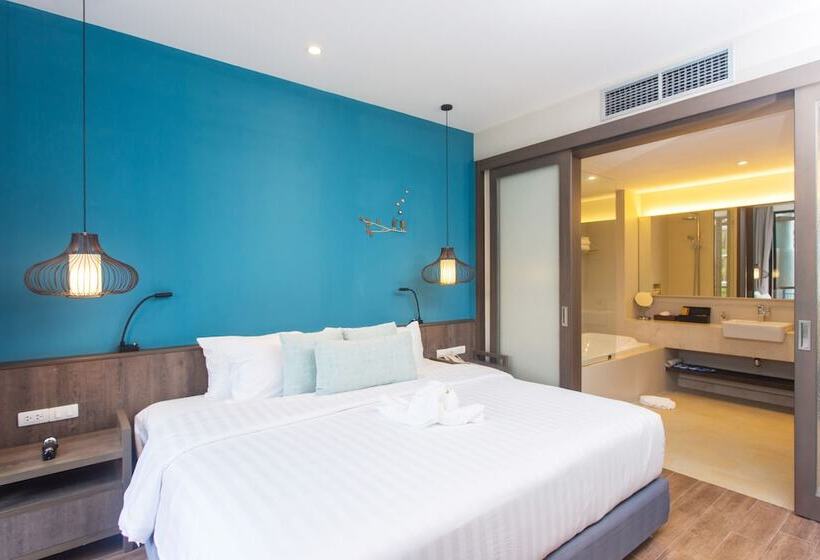 Люкс Повышенной Комфортности, Mai Khaolak Beach Resort & Spa   Tuiblue Mai Khaolak