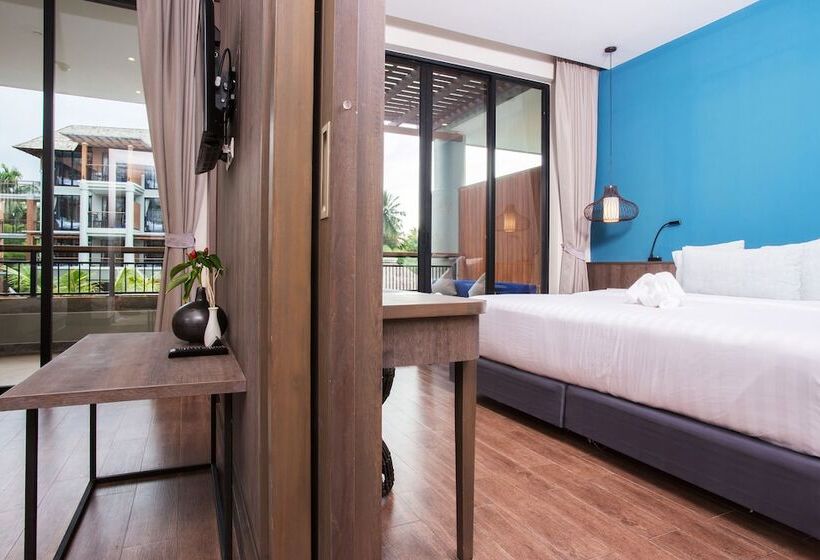 Люкс Повышенной Комфортности, Mai Khaolak Beach Resort & Spa   Tuiblue Mai Khaolak