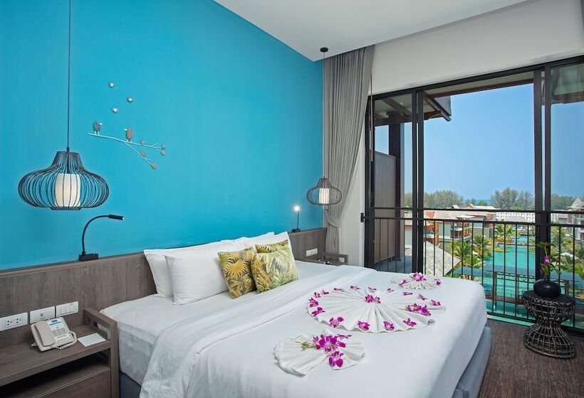 Люкс Повышенной Комфортности, Mai Khaolak Beach Resort & Spa   Tuiblue Mai Khaolak