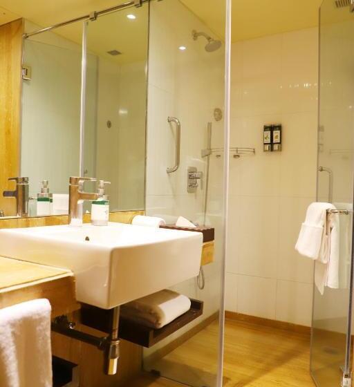 Номер Deluxe, Marasa Sarovar Portico  Rajkot