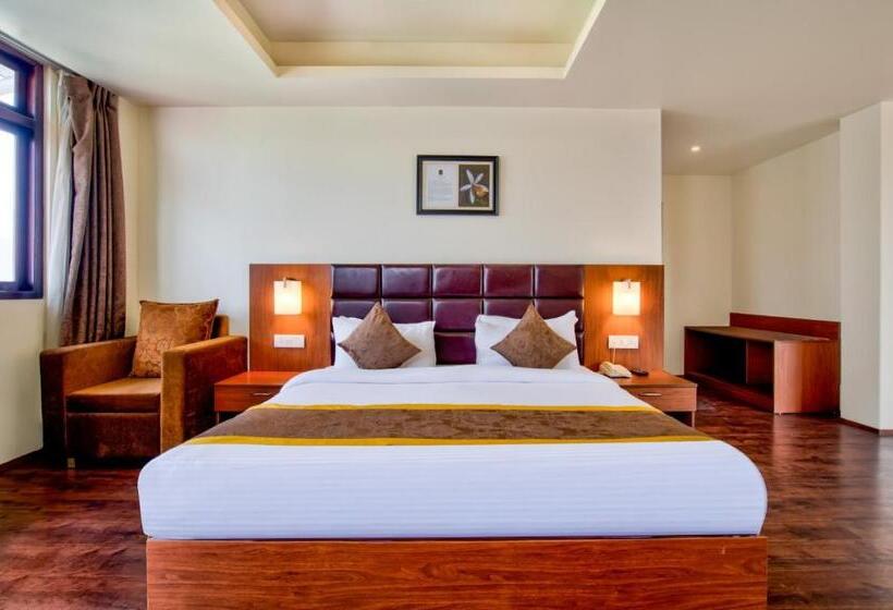 발코니가 있는 프리미엄 룸, Summit Ttakshang Residency Hotel & Spa Mg Marg