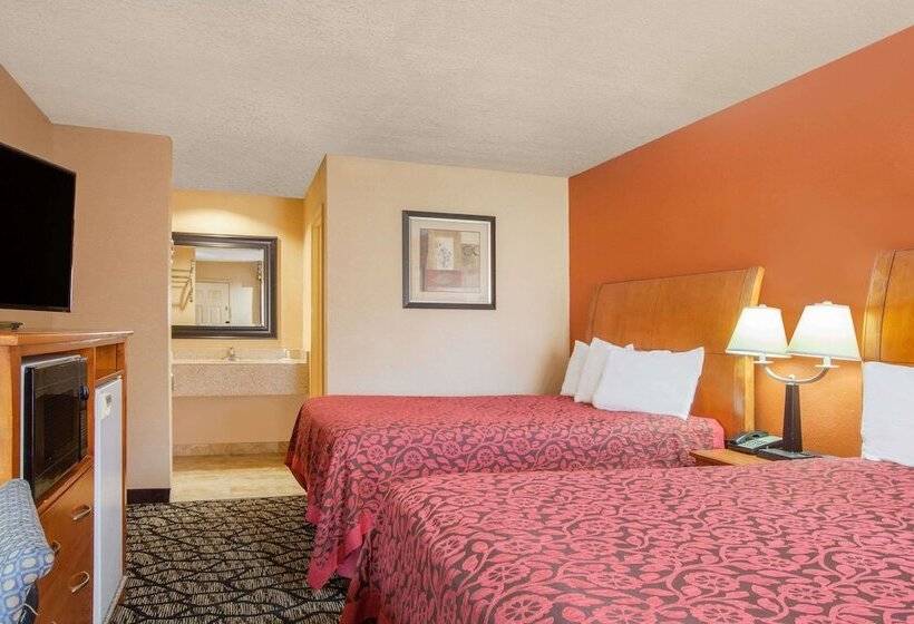 חדר סטנדרט שתי מיטות זוגיות, Days Inn By Wyndham Centerville