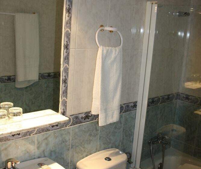 غرفة قياسية, Hostal La Estacion