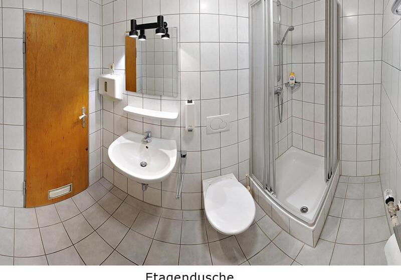 스탠다드 트리플 룸, Keinath Stuttgart