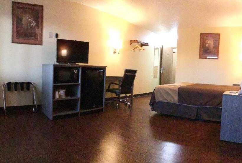 Номер Стандарт, Rodeway Inn