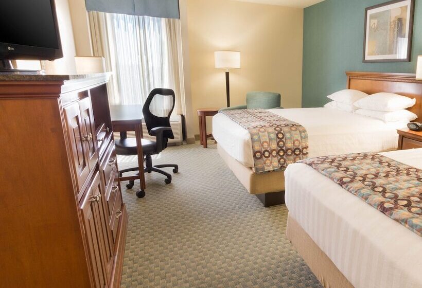 장애인용 디럭스룸, Drury Inn & Suites Birmingham Lakeshore Drive