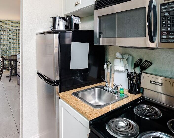 Номер Базовый Двуспальная Кровать, Sandcastle Oceanfront Resort South Beach