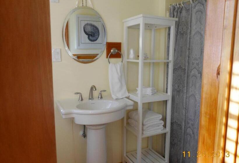 Люкс Deluxe 2 Спальни, Cape Pines Motel