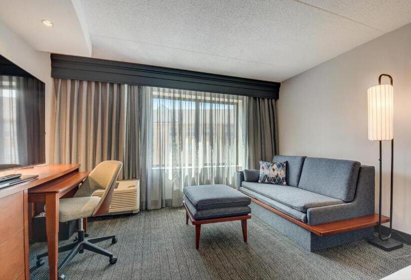 스탠다드 룸 킹사이즈 침대, Courtyard Cincinnati North At Union Centre