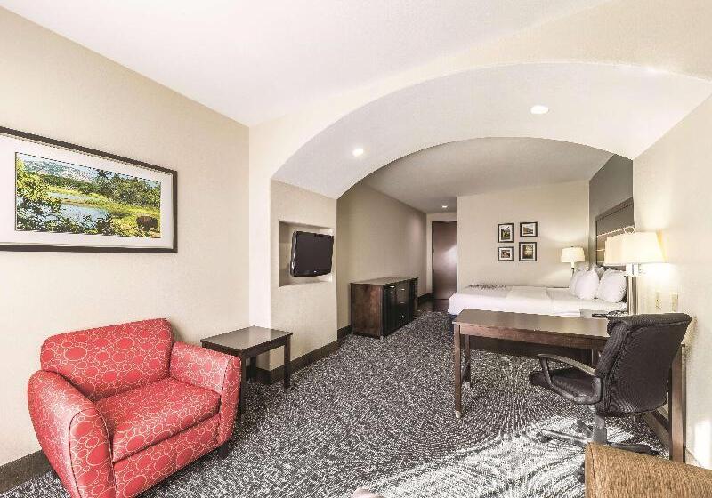 Номер Deluxe, La Quinta By Wyndham Tulsa   Catoosa