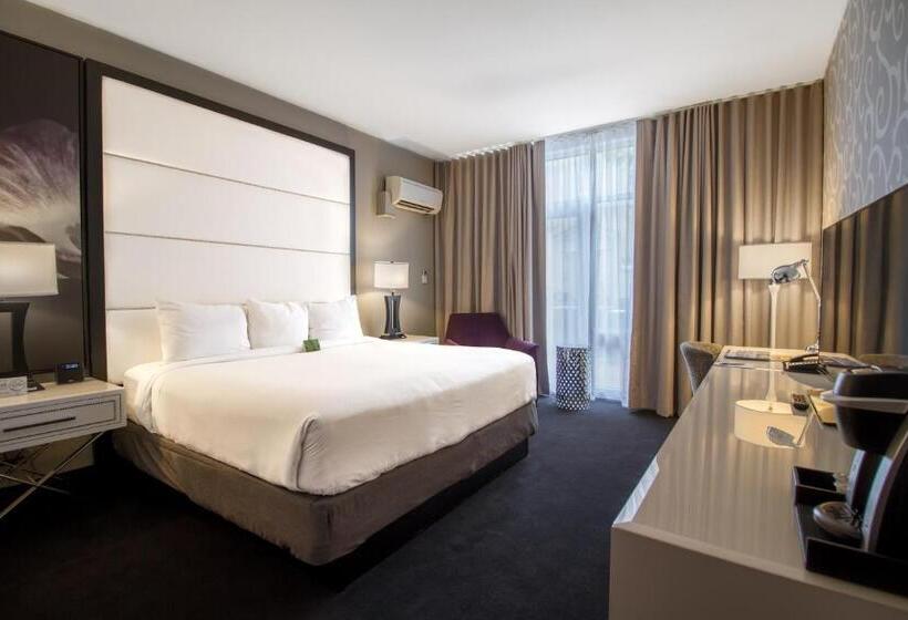 חדר סטנדרט עם מיטת קינג, Tryp By Wyndham Savannah