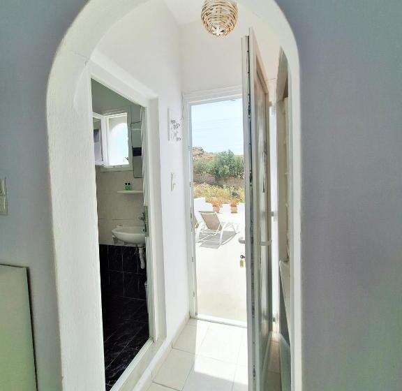 Номер Стандарт с Балконом, Alexandra Mykonos Port